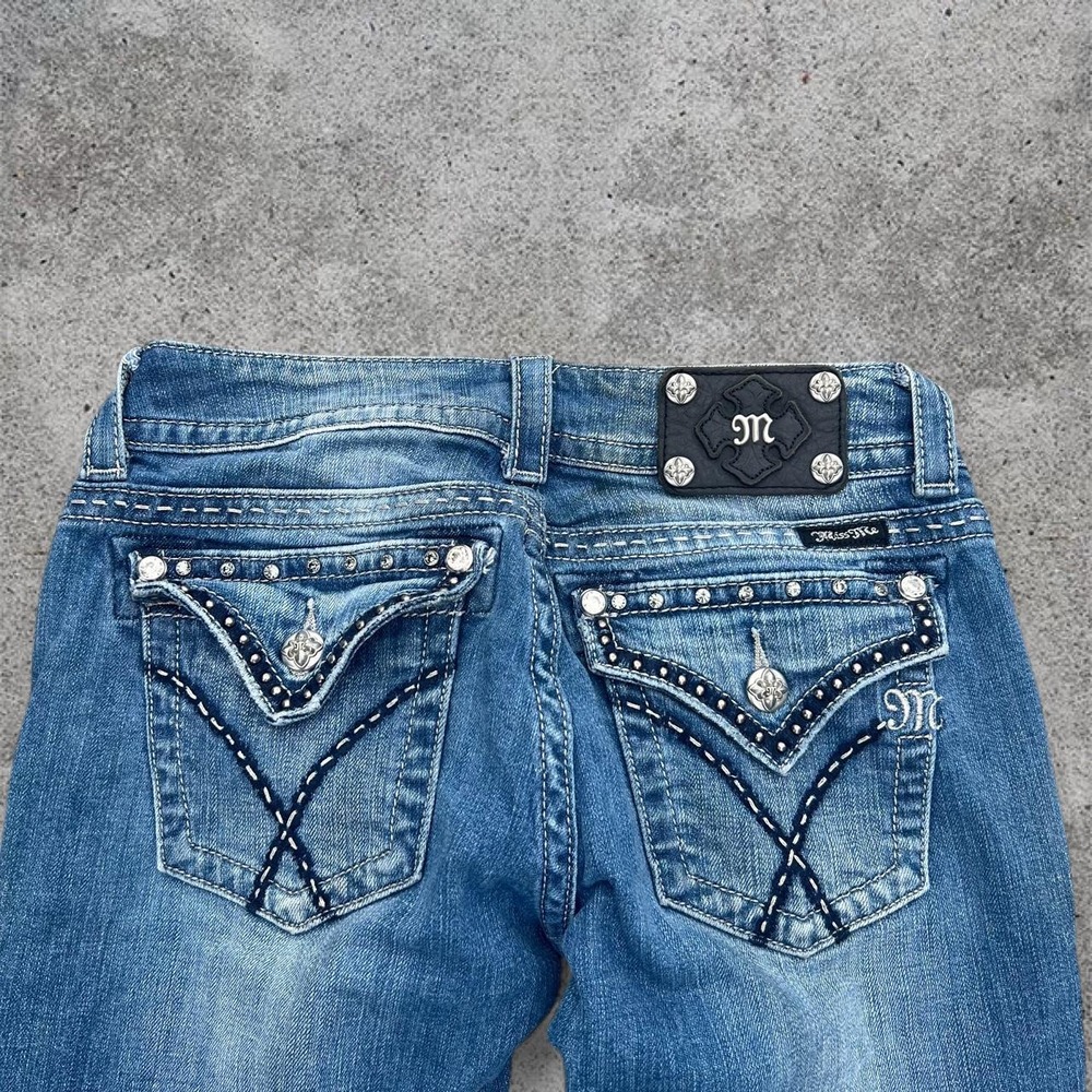 Vintage 2000s Y2K Women's Miss Me‎ Denim 28 Low Rise Bootcut Jeans W/Rhinestones